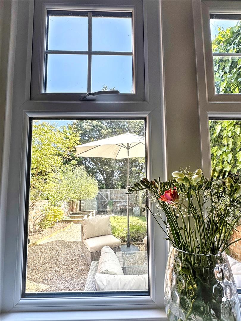 3 Bedroom House - Mid Terrace. Hurst Road in Eastbourne,  23